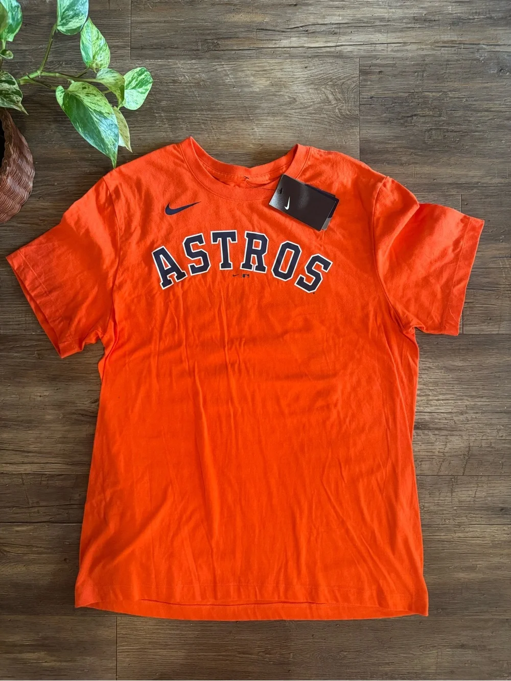 NWT Nike Houston Astros Jose Altuve #27 Name & Number T-Shirt Orange MLB Sz L